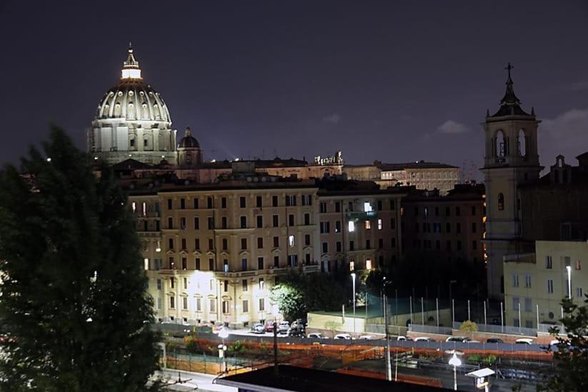 Spqr - St.peter's Quality In Rome, Italy Rom